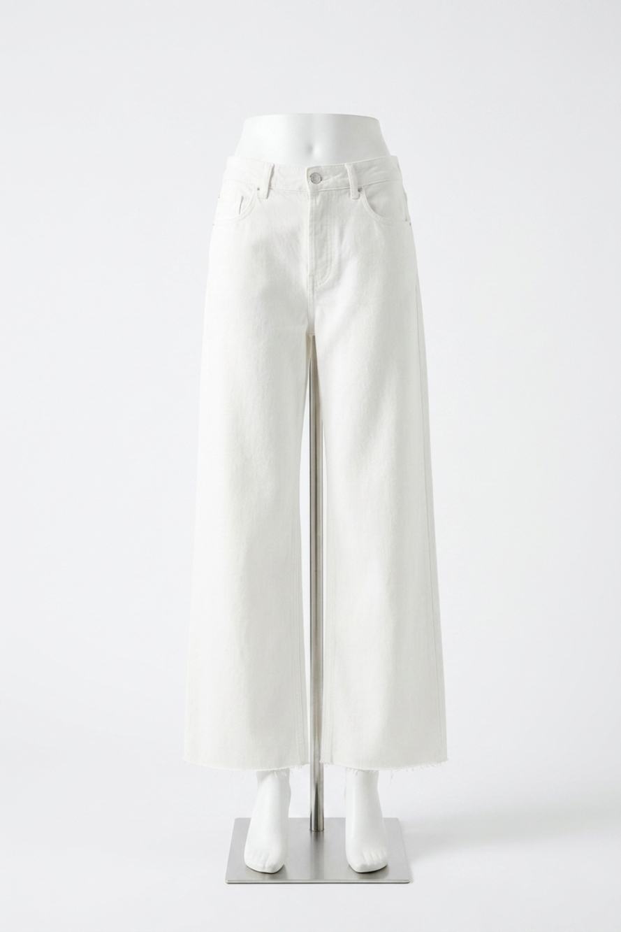 NEW CLOSED jayla jeans in ivory